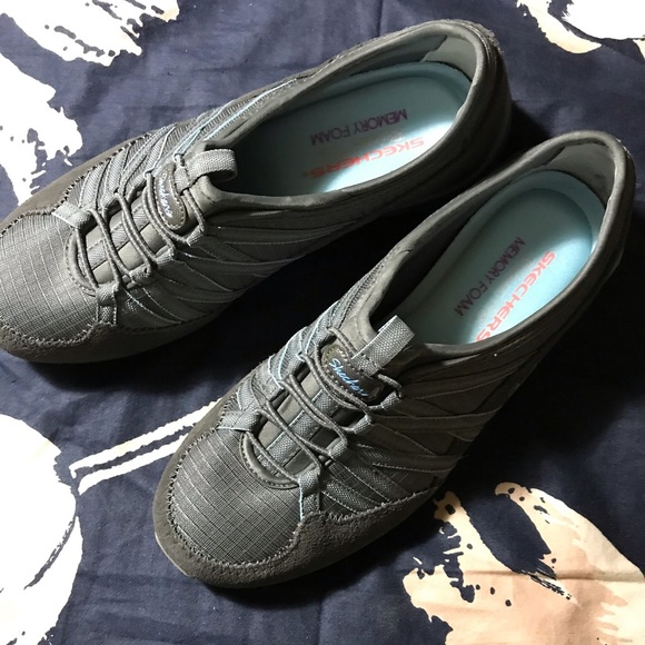 Skechers Shoes - Skechers relaxed fit memory foam shoes